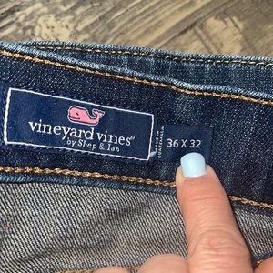 Vineyard vines men jeans 36X32. Excellent condition!